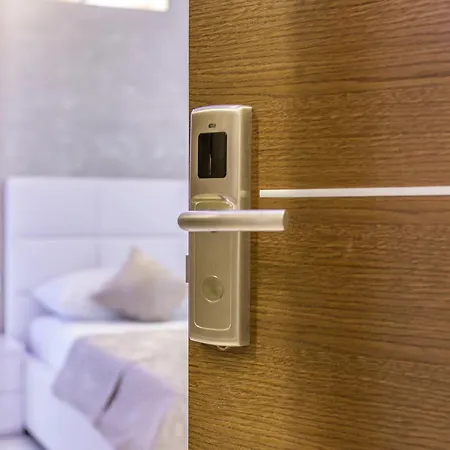 Apartmanhotel Exclusive Holiday Apartments&rooms 4*