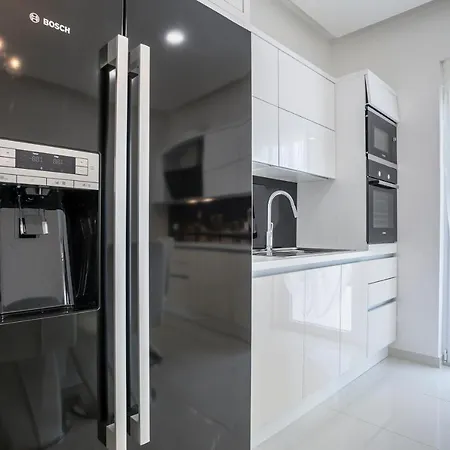 Apartmanhotel Exclusive Holiday Apartments&rooms 4*