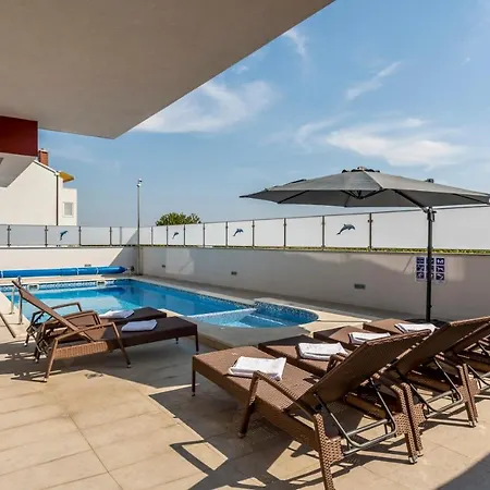Exclusive Holiday Apartments&rooms Apartmanhotel 4*