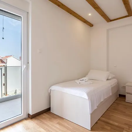 Apartmanhotel Exclusive Holiday Apartments&rooms 4*