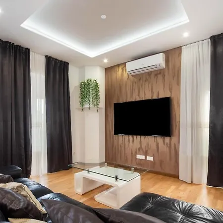 Exclusive Holiday Apartments&rooms