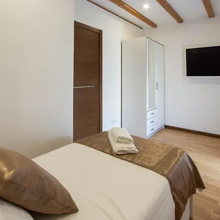 Apartmanhotel Exclusive Holiday Apartments&rooms 4*