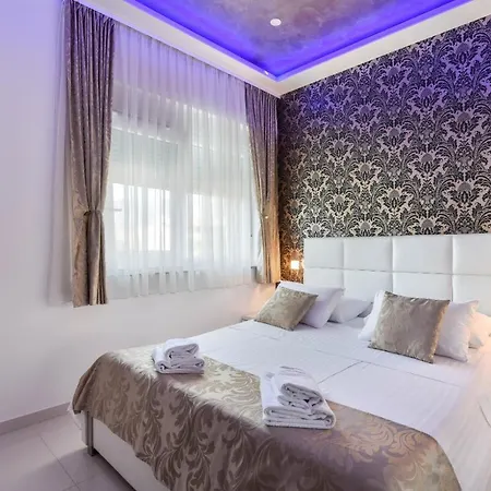 Exclusive Holiday Apartments&rooms Apartmanhotel Split