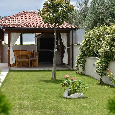 Exclusive Holiday Apartments&rooms Apartmanhotel